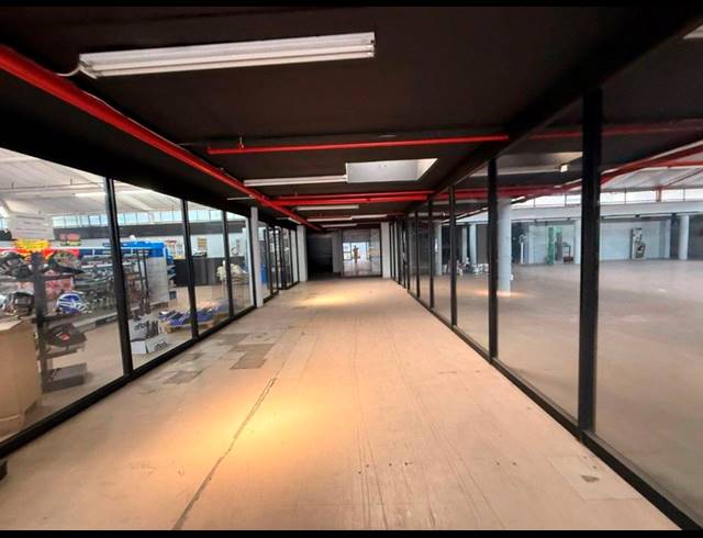6,743M² INDUSTRIAL YARD FOR SALE IN UMBILO